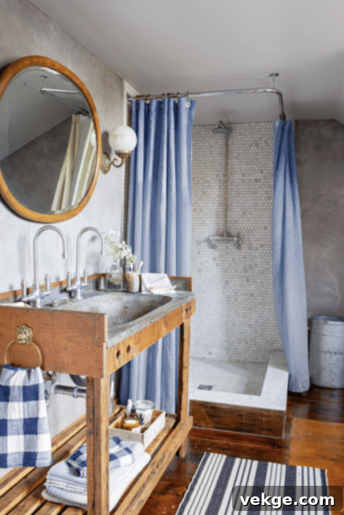 Enliven Your Bathroom Looks Using a Copper Sink