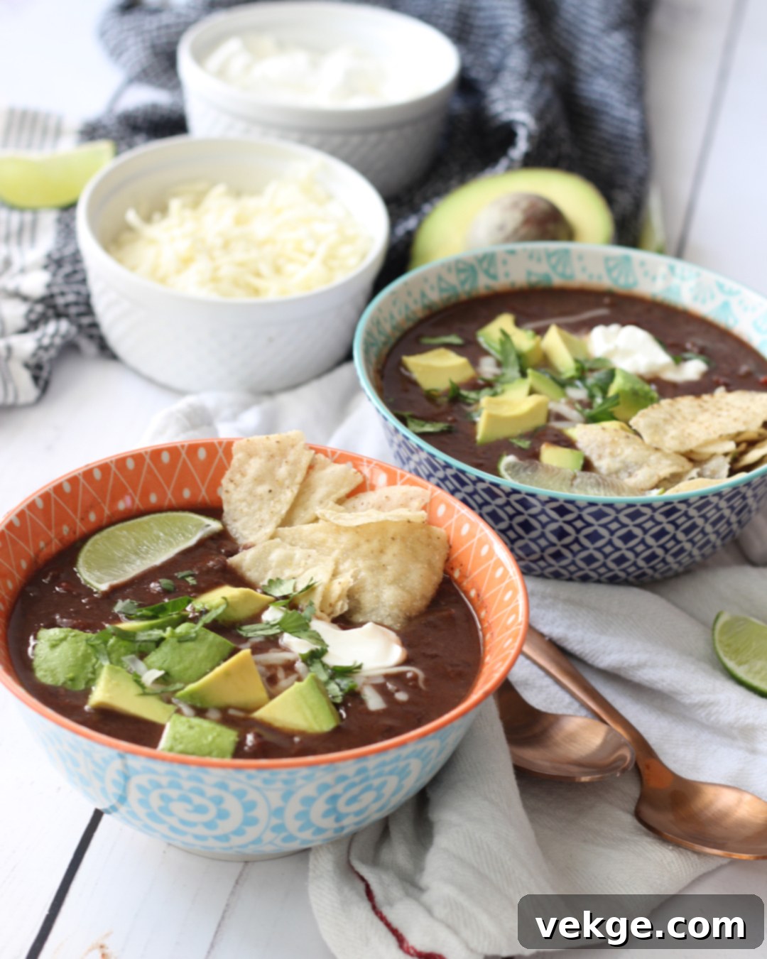 Hearty Instant Pot Black Bean Soup 1 featured 778