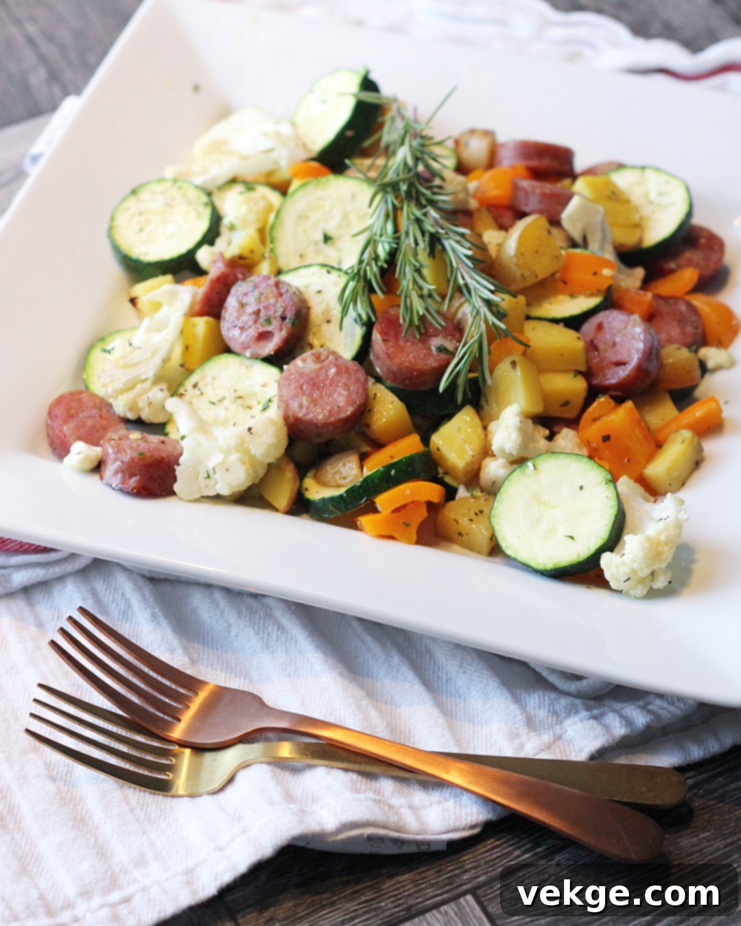 Sheet Pan Sausage and Veggies 1 featured 977