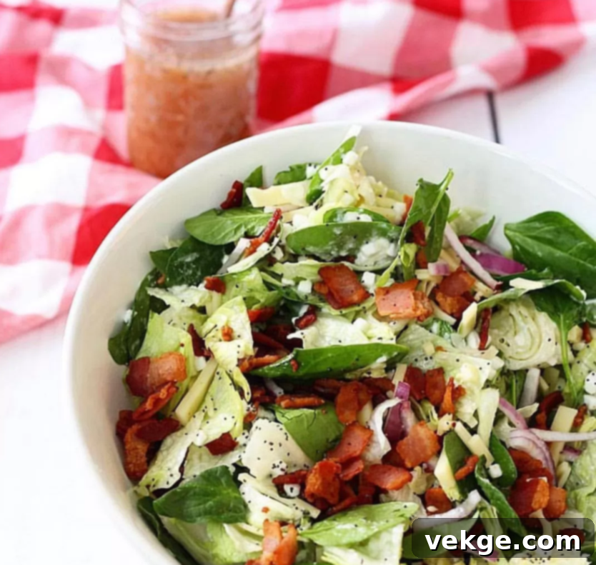 Delicious Bacon, Spinach, and Poppyseed Salad