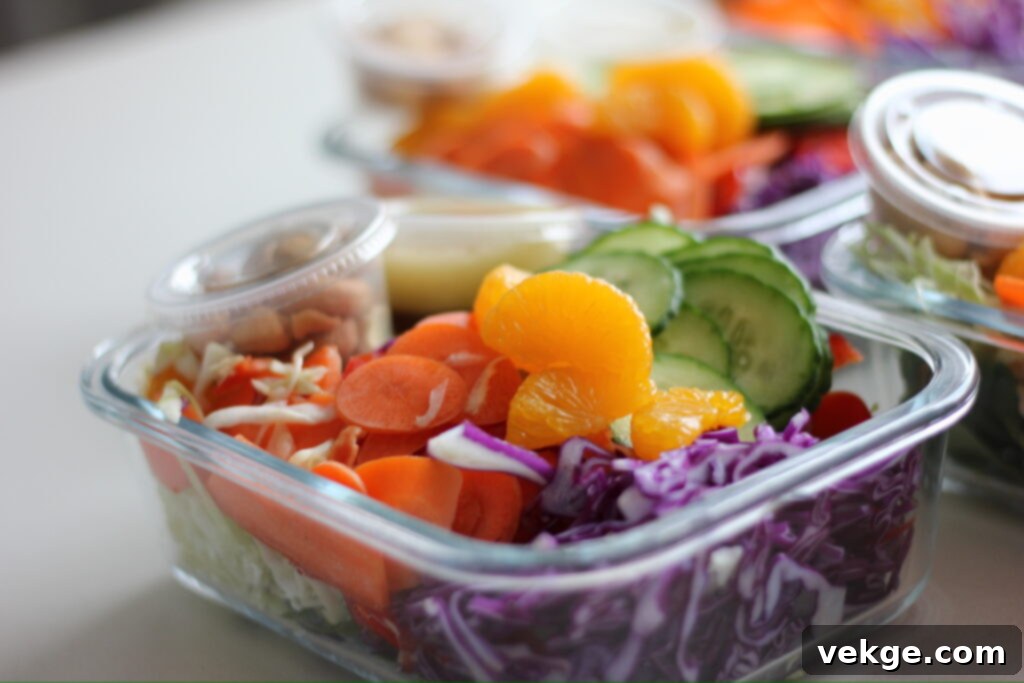 Toasted Sesame Crunch Salad 3 Meal prepped Crunchy Sesame Salads in glass containers