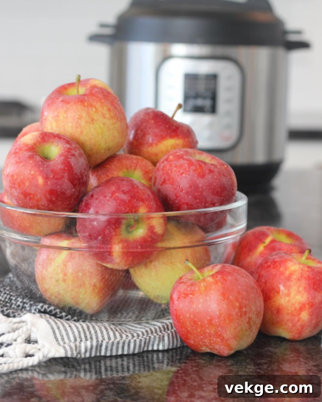 Pure Orchard Apple Bliss 2 Freshly peeled and chopped apples ready for cooking in an Instant Pot or Crockpot.