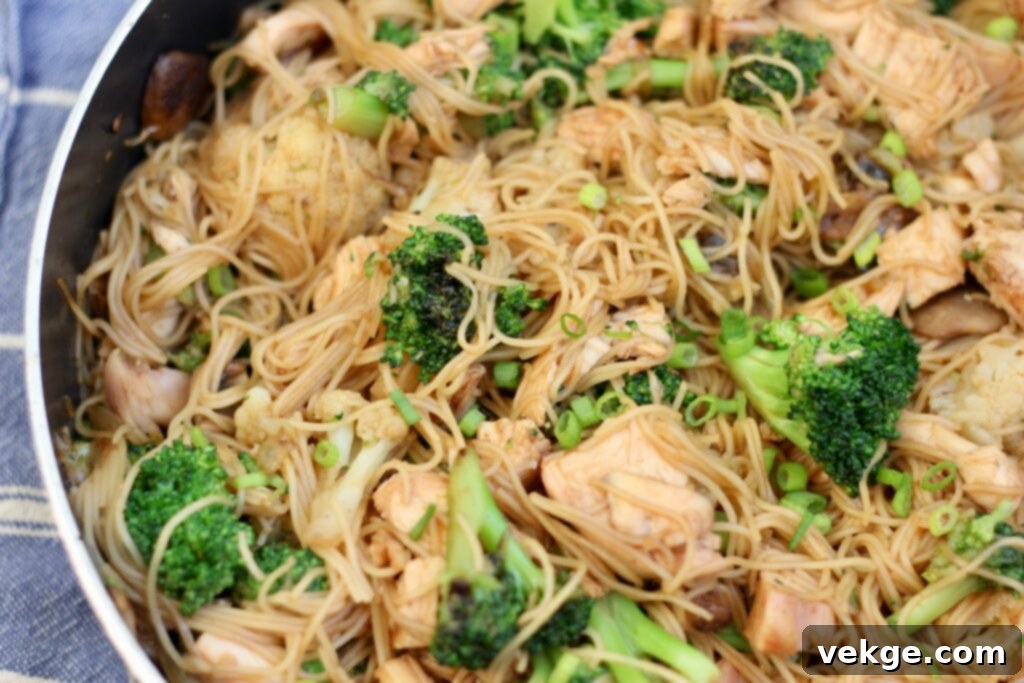 Sweet & Sticky Teriyaki Chicken Noodles 4 serving chicken teriyaki noodle stir fry